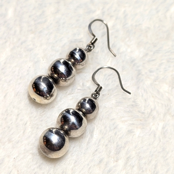 Vintage Sterling Silver Trio Ball Drop Earrings - Picture 2 of 7